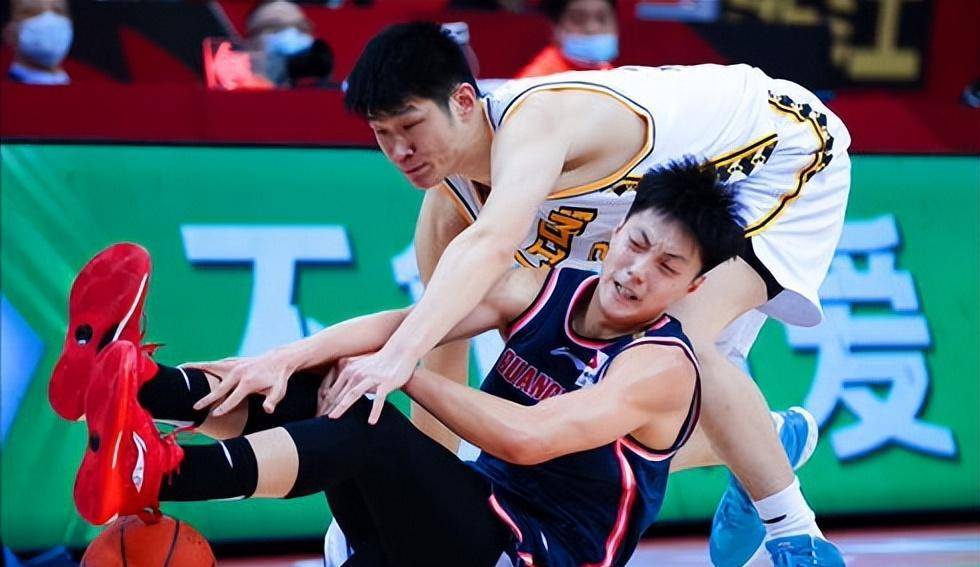 高芙手感滚烫，带领金州勇士小胜广厦男篮，赛后一句话霸气侧漏(心心骂壮壮完整版)