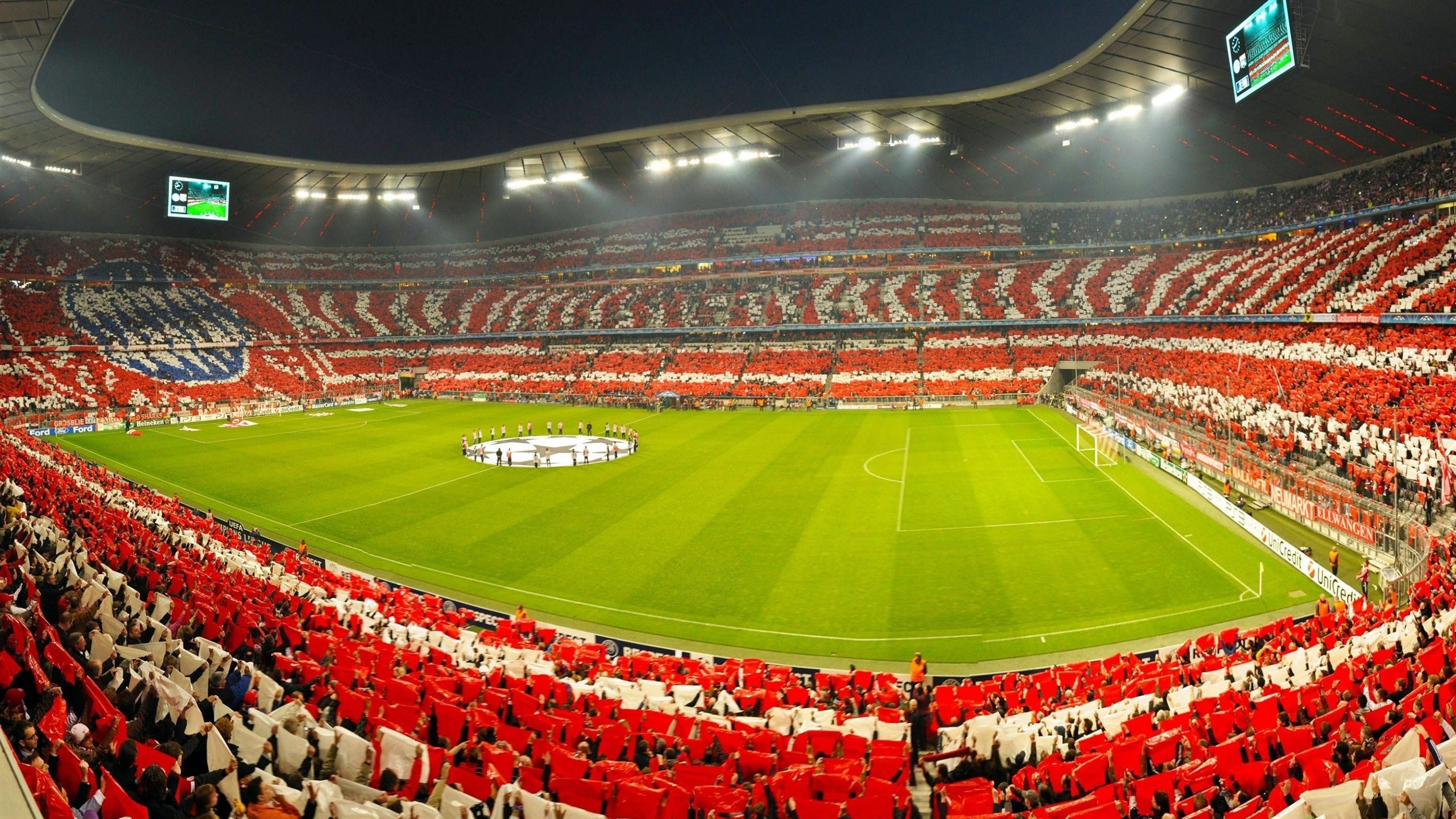  巴塞罗那历年阵容图 